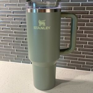 Stanley cup 40oz limited edition sage green